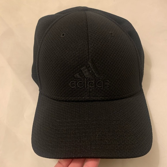 adidas Accessories - 🍄Adidas hat